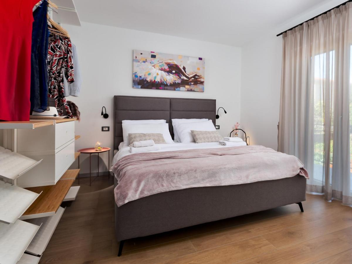 Luxury Apartment Vabriga Tar-Vabriga Exterior photo